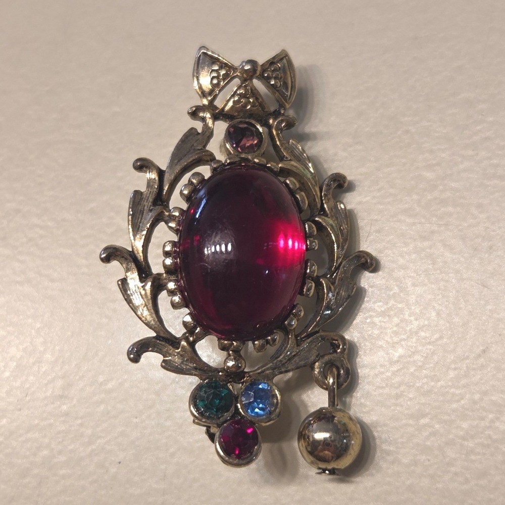 Vintage Ornate Red Stone Gold Tone Bow Brooch Pin Rhinestone Dangle Royal Regal